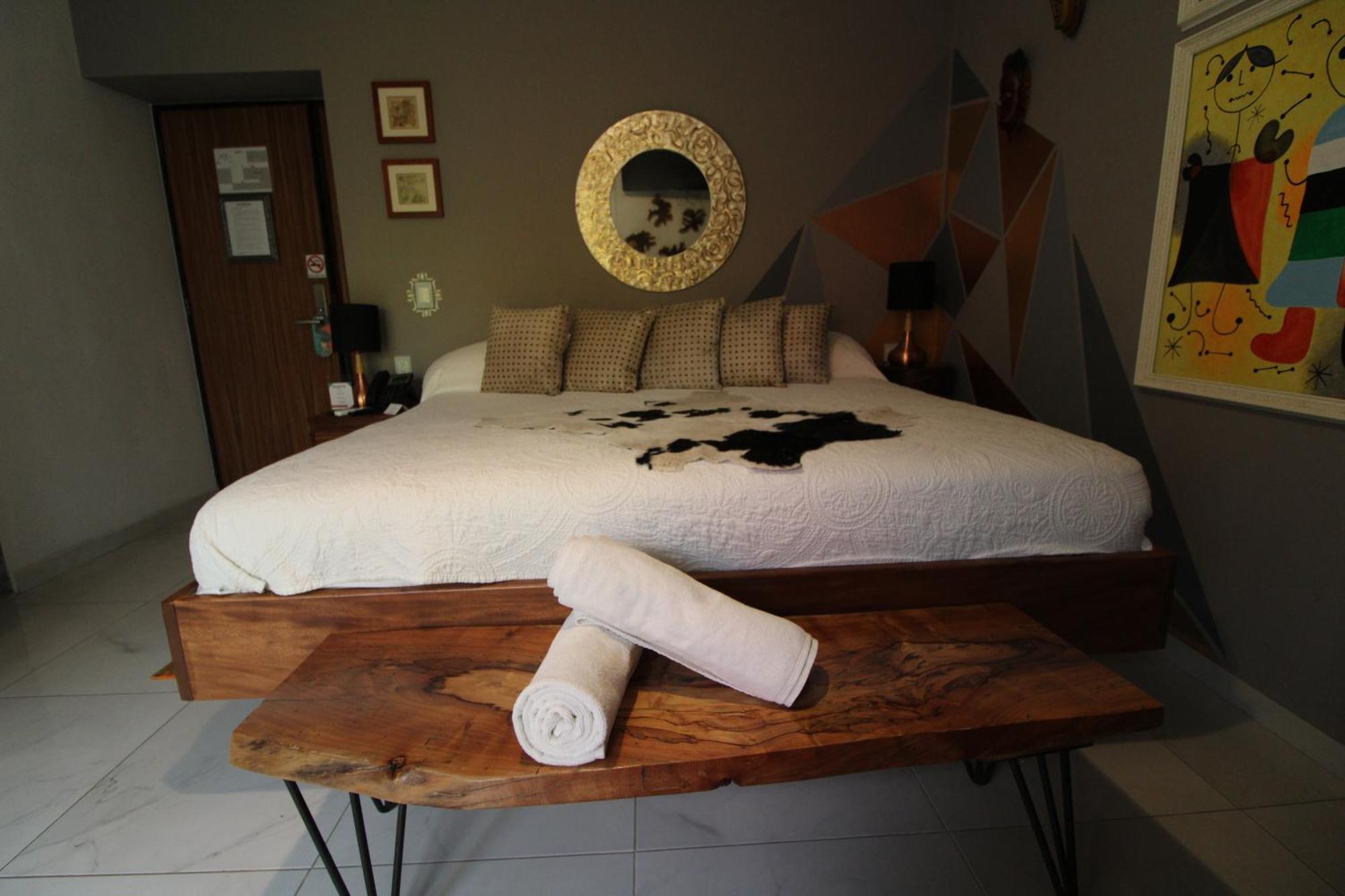 גואדלחארה Eklectic Hotel Boutique מראה חיצוני תמונה